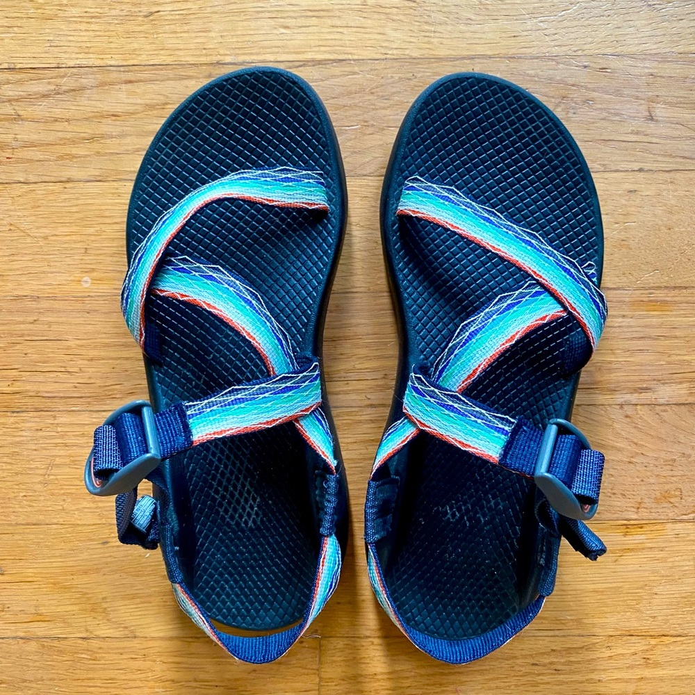 Women’s Rainbow Strap Chaco Active Sandals Size 8